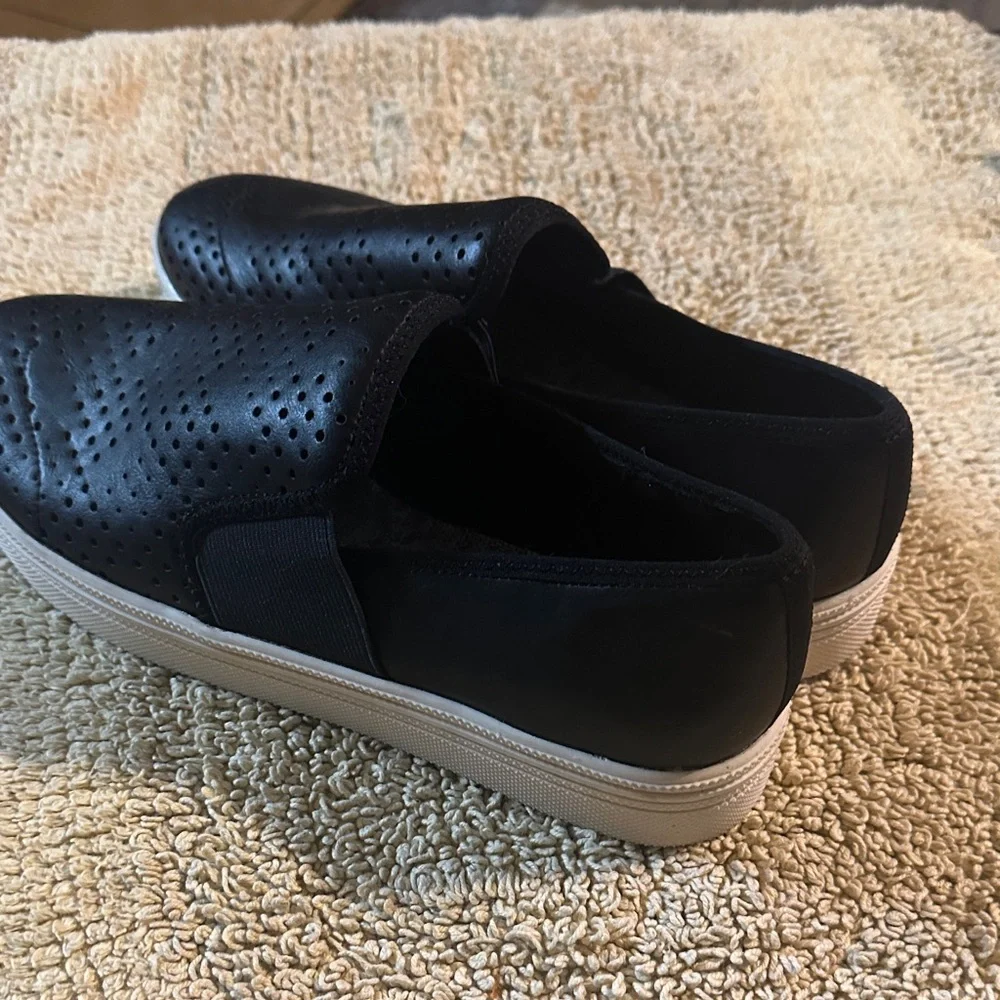 ELIZA Black Slip-On Platform Sneakers - Picture 6 of 12